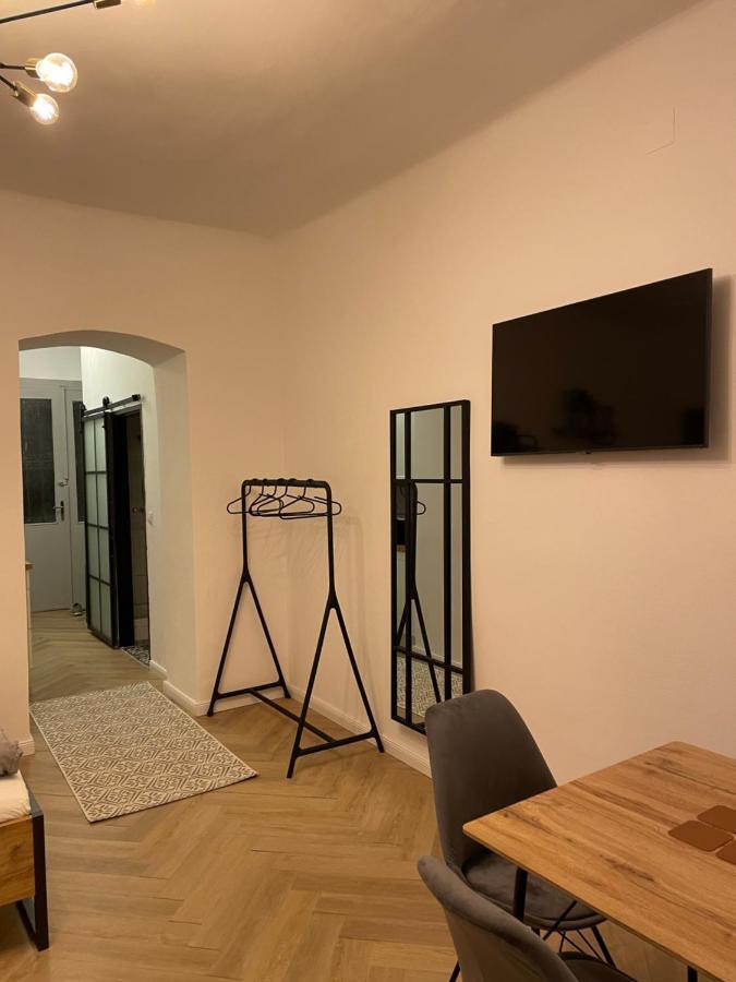 Trendy Apartment Near Schloss Schoenbrunn Viena Exterior foto